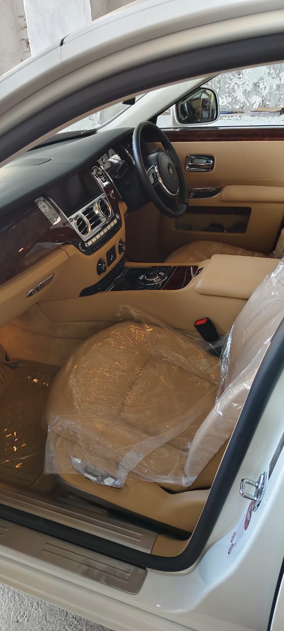 Rolls Royce - Image 2